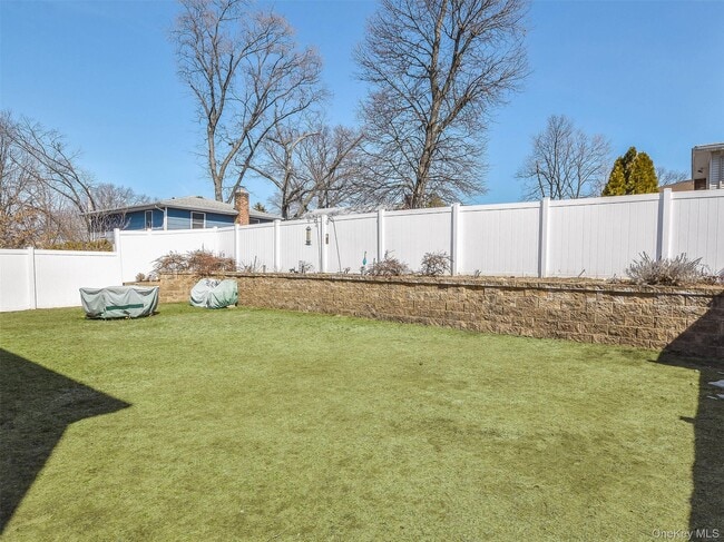 Building Photo - 24B Sintsink Dr W