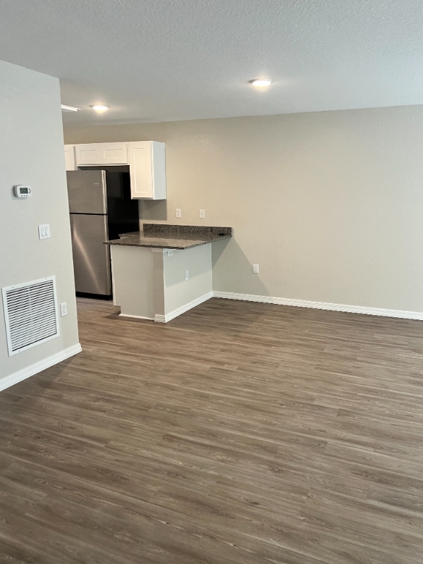 Building Photo - 34 Locust Run