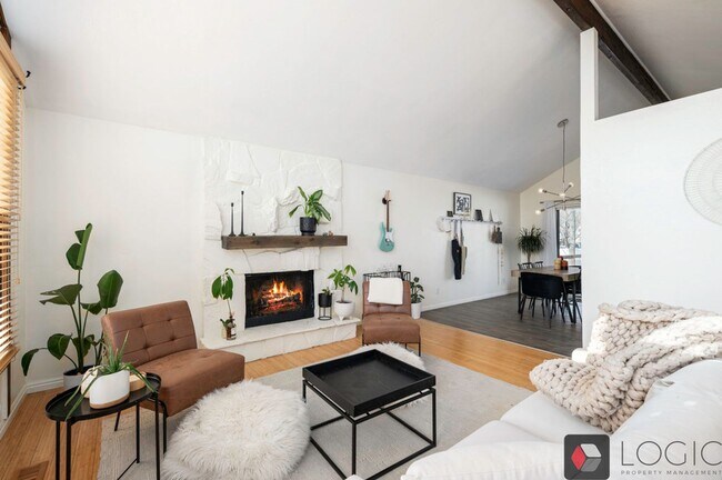 Building Photo - 1667 E 9800 S