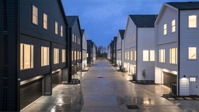 Building Photo - 14116 Faith Frst Dr