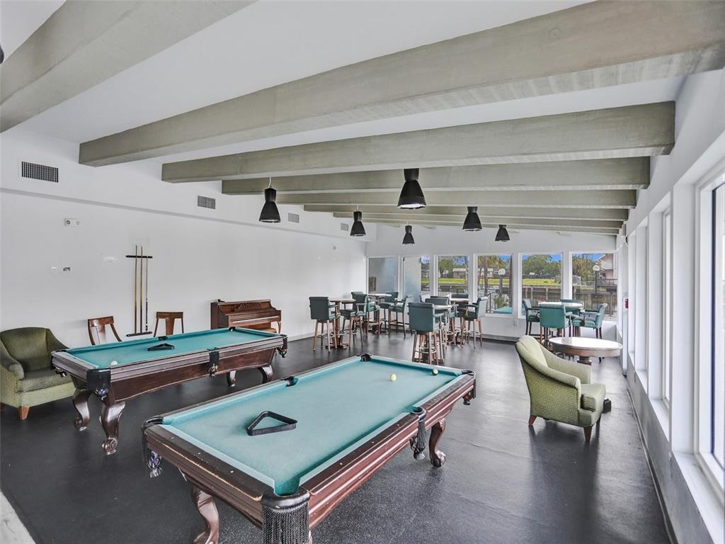 Building Photo - 2771 Taft St