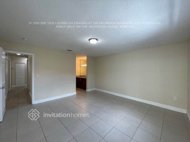 Building Photo - 1301 SW 138th Ct