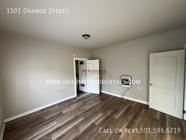 Building Photo - 1501 Orange Street-