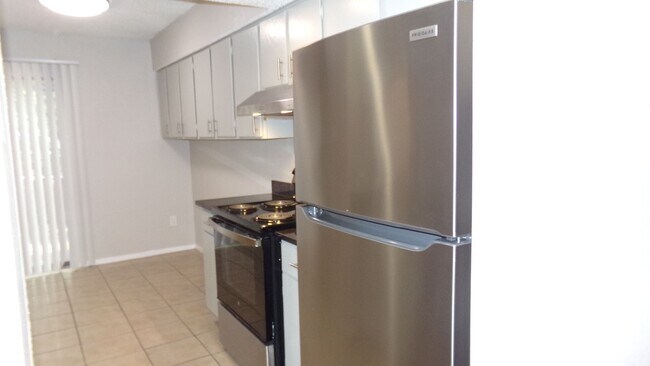 Building Photo - Yuhashi Properties1 (1606 Waterloo Trl)