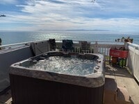 Building Photo - 6773 Del Playa Dr