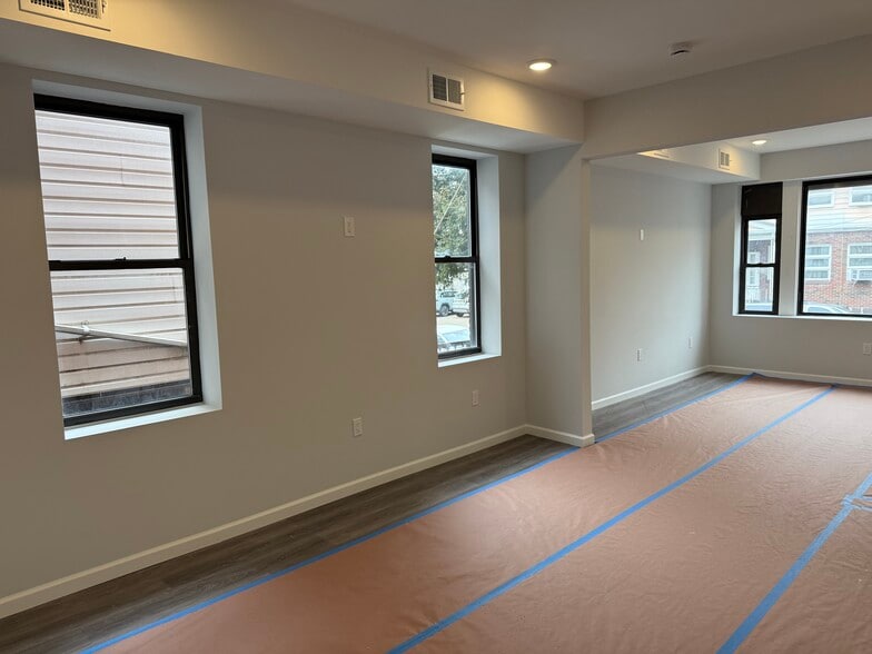 Open Layout - 37 6th St