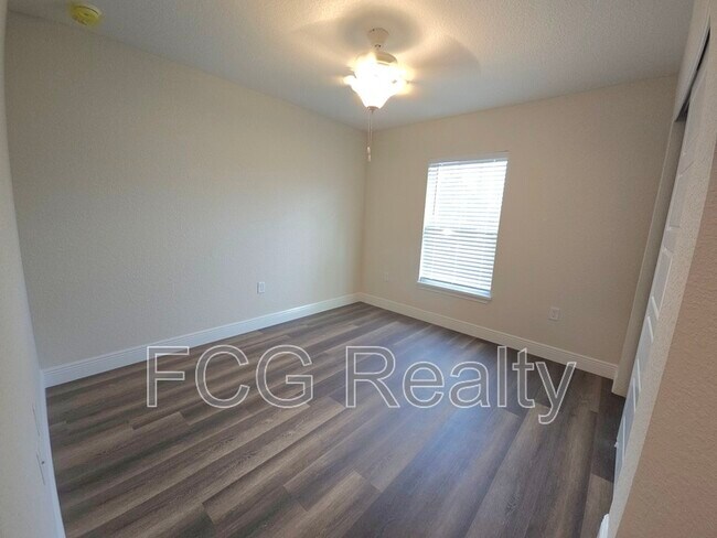 Building Photo - 44 Redwood Run