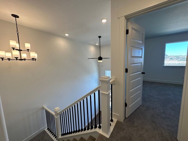 Building Photo - 5260 Acacia Dr