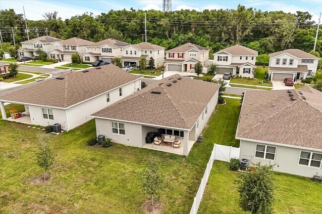 Building Photo - 1020 River Otter Wy