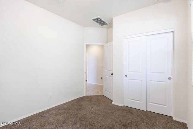 Building Photo - 1075 W Avalon Canyon Dr