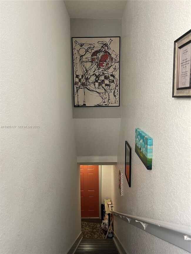 Building Photo - 2541 Centergate Dr