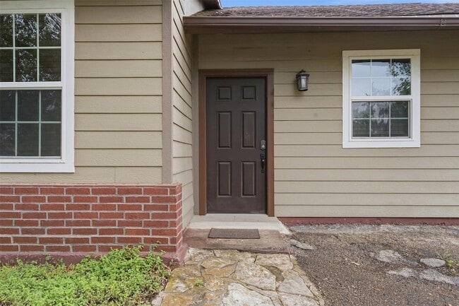 Building Photo - 7606 Williamson Creek Drive
