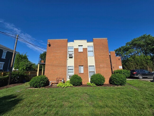 Building Photo - 3012 Chamberlayne Ave