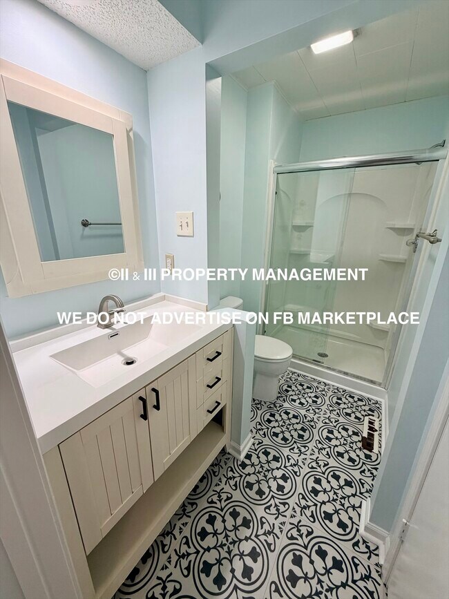 Building Photo - 1213 NE Ball Dr