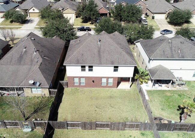 Building Photo - 8915 Headstall Dr