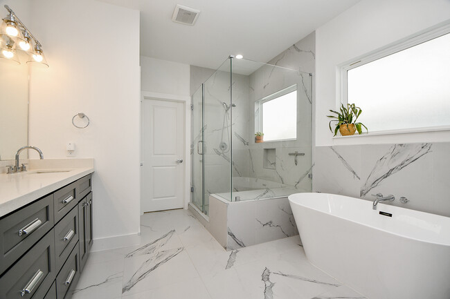 Gorgeous primary bathroom - 5616 Balbo St