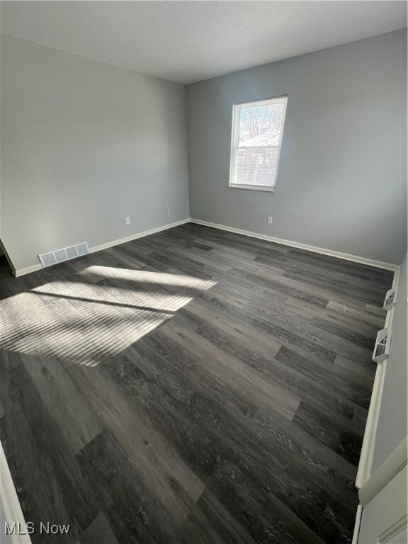 Building Photo - 2557 Edwin Ave