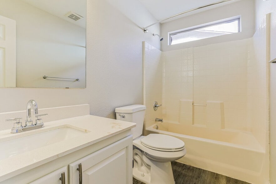 Building Photo - 6312 S Nash Way