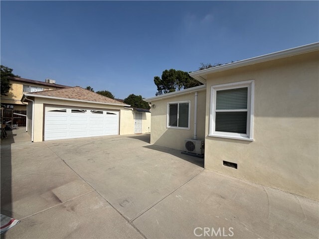 Building Photo - 111 E Newby Ave