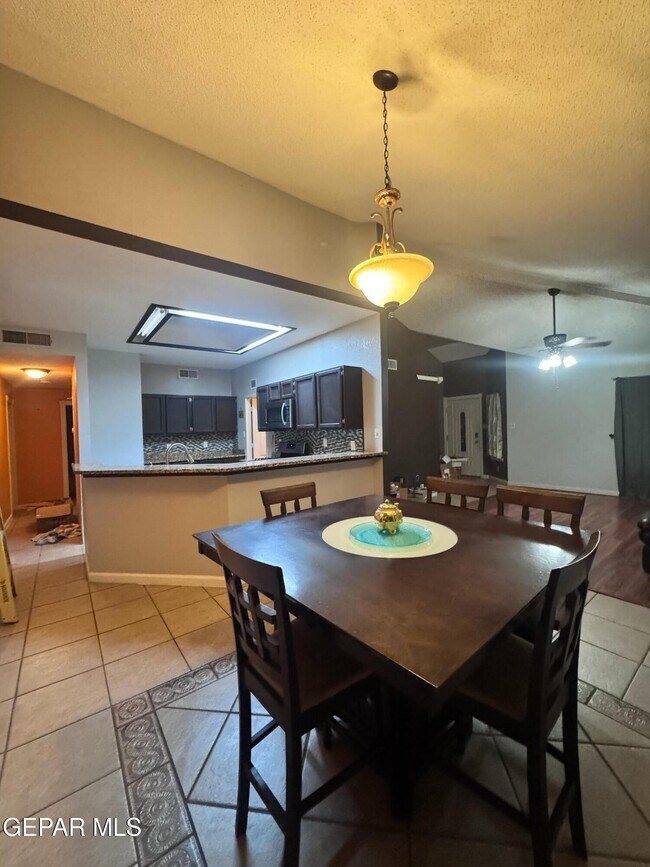 Building Photo - 7721 Waterhouse Dr