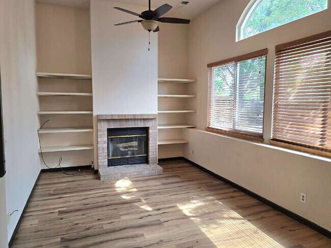 Building Photo - "Charming 4-Bedroom Retreat in Castle Rock with 2.5 Baths, Fenced yard, 2 car attached garage - Y...