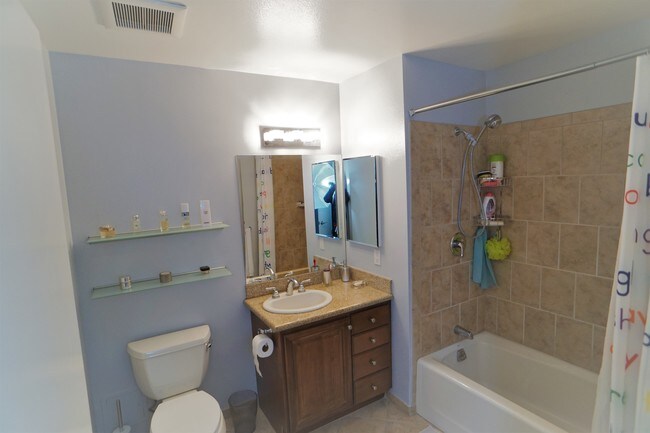 Building Photo - 13951 Sherman Way