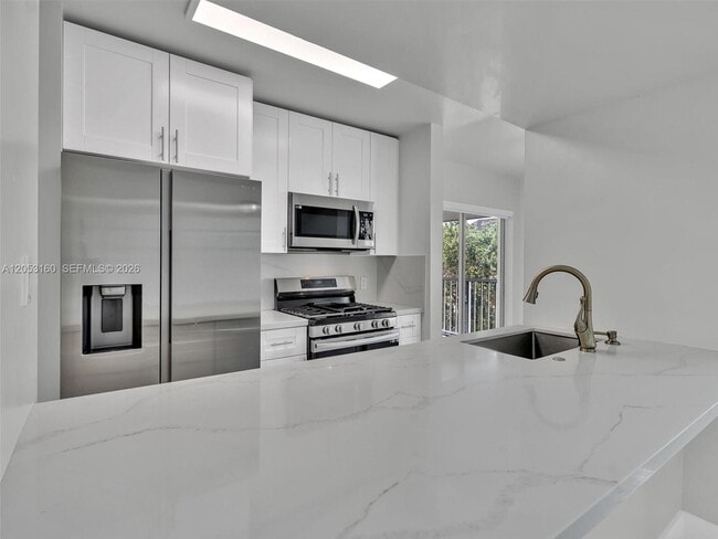 Building Photo - 15325 SW 106th Terrace