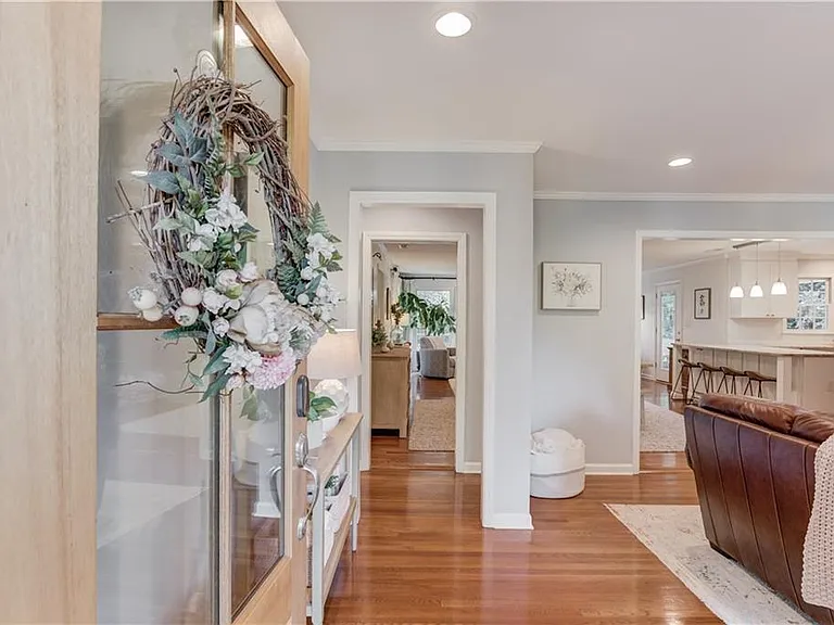 Building Photo - 649 Winder Hwy