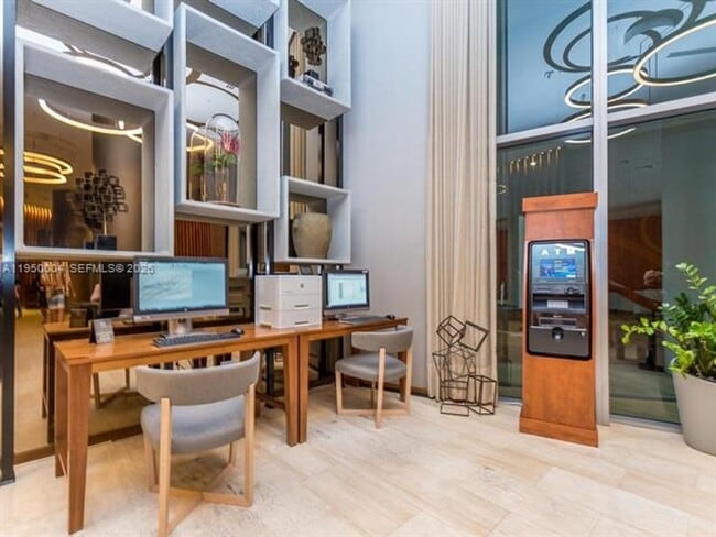 Building Photo - 4111 S Ocean Dr