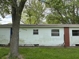 Building Photo - 405 Joan Dr