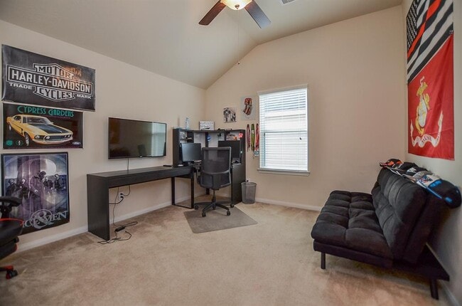Building Photo - 24923 Diamond Ranch Dr