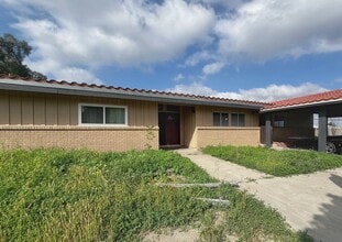 Building Photo - 2020 Euclid Ave