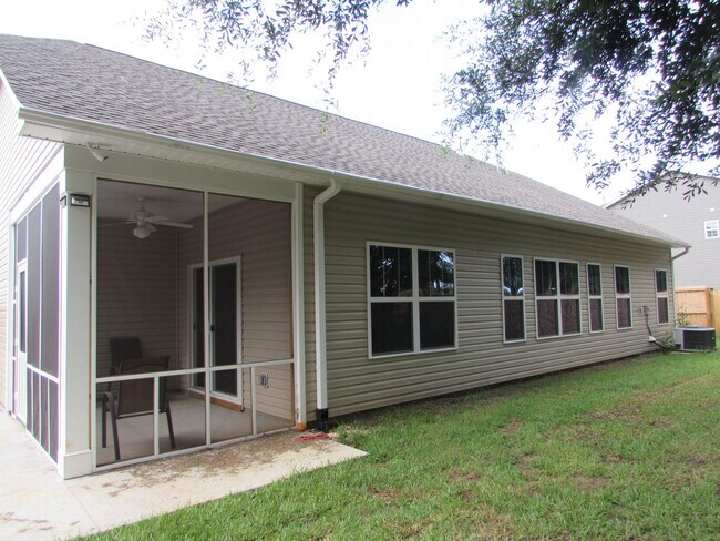 Building Photo - 15 Whitetail Cir