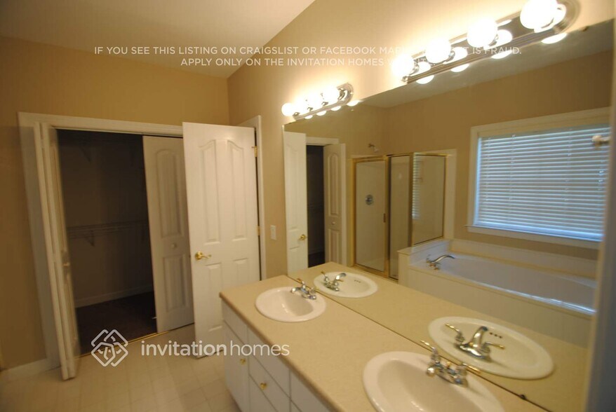 Building Photo - 8030 Fairmeadows Dr