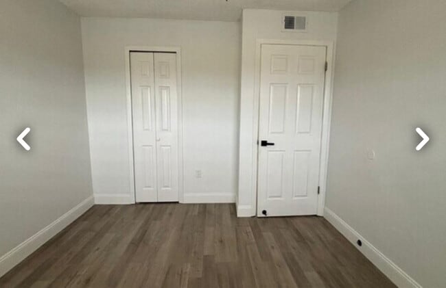 Building Photo - 836 Sky Lake Cir