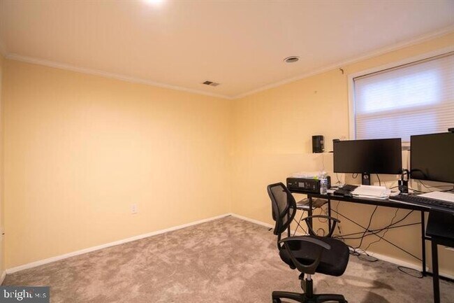 Building Photo - 3500 Vintage Spg Ter