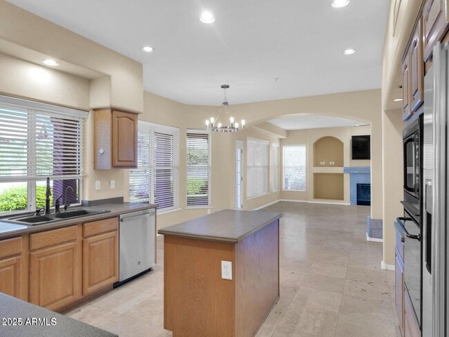 Building Photo - 11239 E Oberlin Way