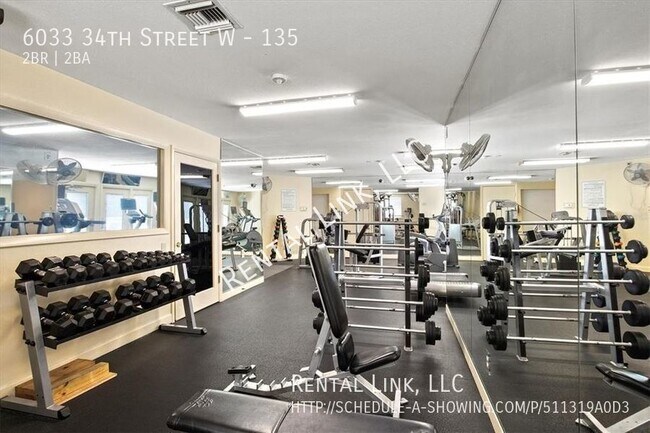 Building Photo - 2 Bedroom Condo in Harbor Pines for Rent!