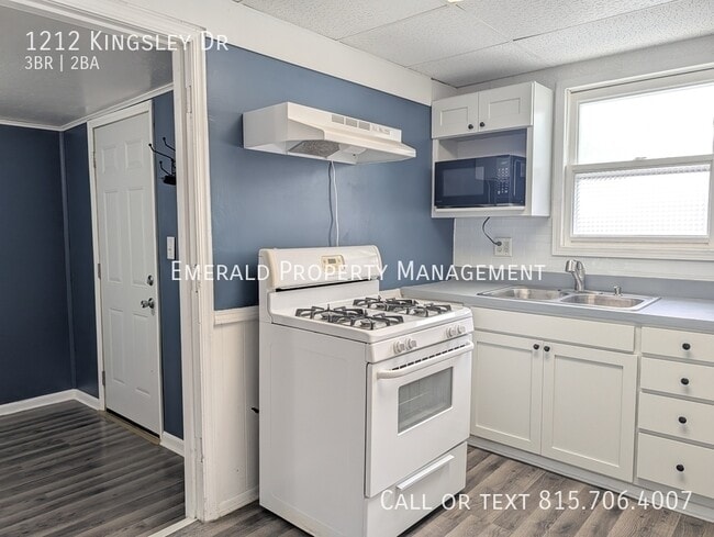 Building Photo - 1212 Kingsley Dr