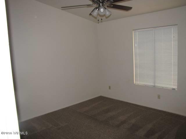 Building Photo - 7960 S Carbury Way