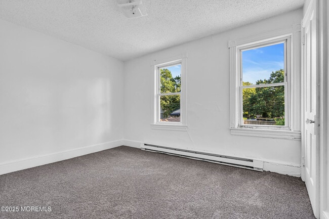 Building Photo - 1207 2nd Ave