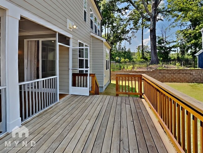 Building Photo - 8451 Seawell School Rd