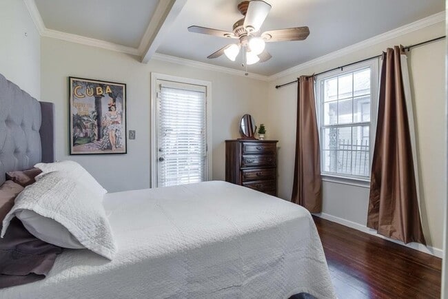 Building Photo - 2404 Thornton Rd