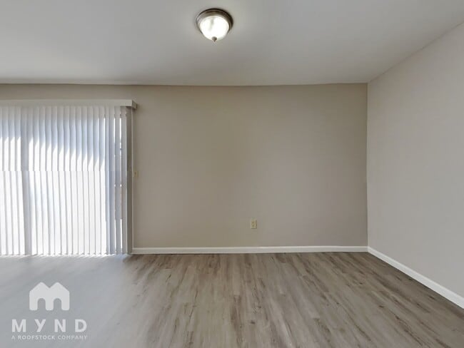 Building Photo - 8125 N 33rd Dr