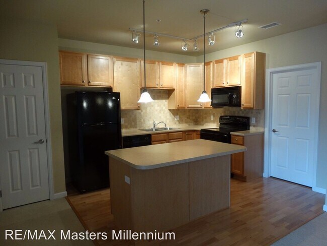 Building Photo - 16650 Las Ramblas Ln