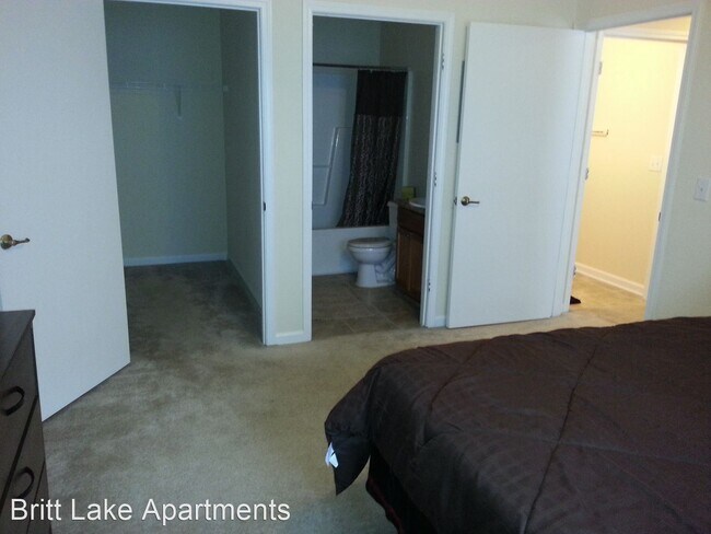 Building Photo - 2920 Cosmo Dr