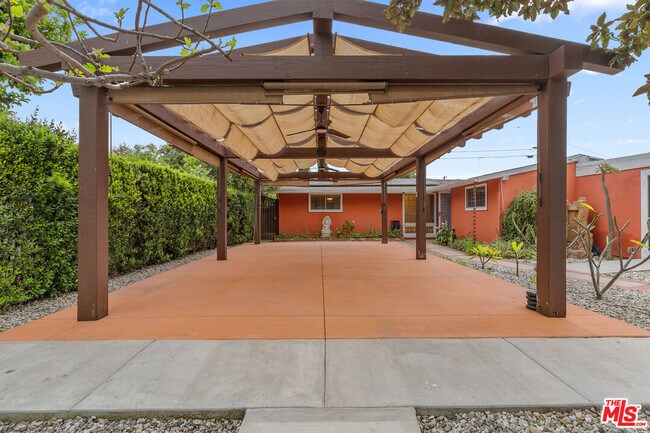 Building Photo - 6742 Sunny Brae Ave