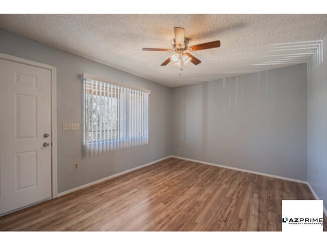 Building Photo - ASK ABOUT FOUR WEEKS FREE RENT OR DISCOUNT...
