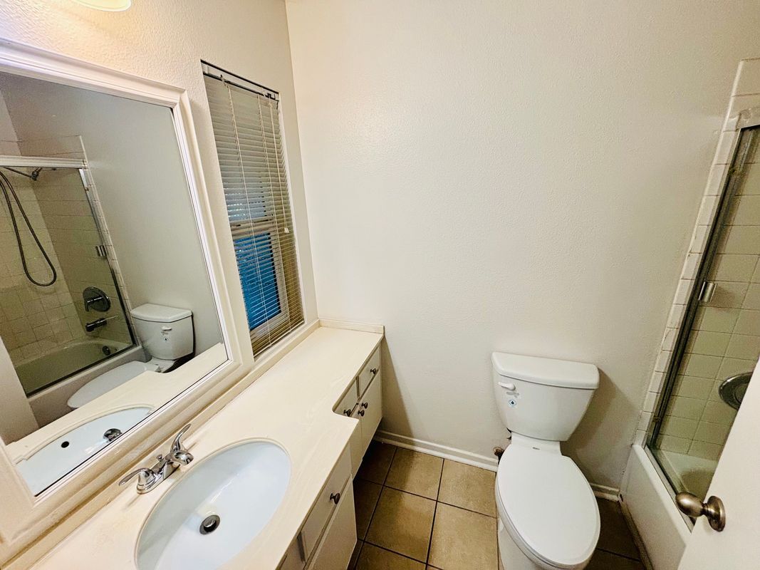 Building Photo - 36778 Spanish Broom Dr