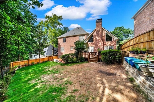 Building Photo - 2448 Kings Arms Dr